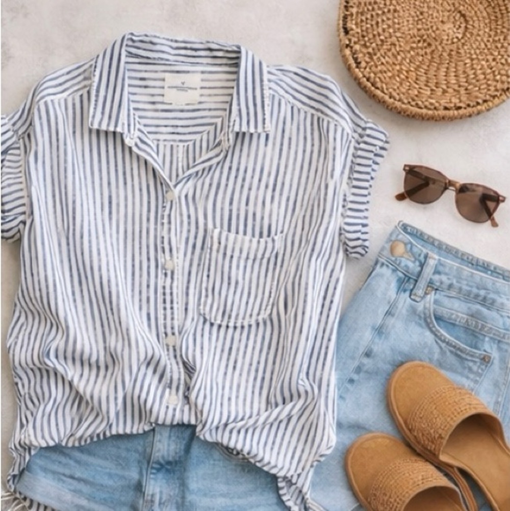 American Eagle Blue White Striped Button Up Shirt Lightweight Coastal Casual - Picture 3 of 13
